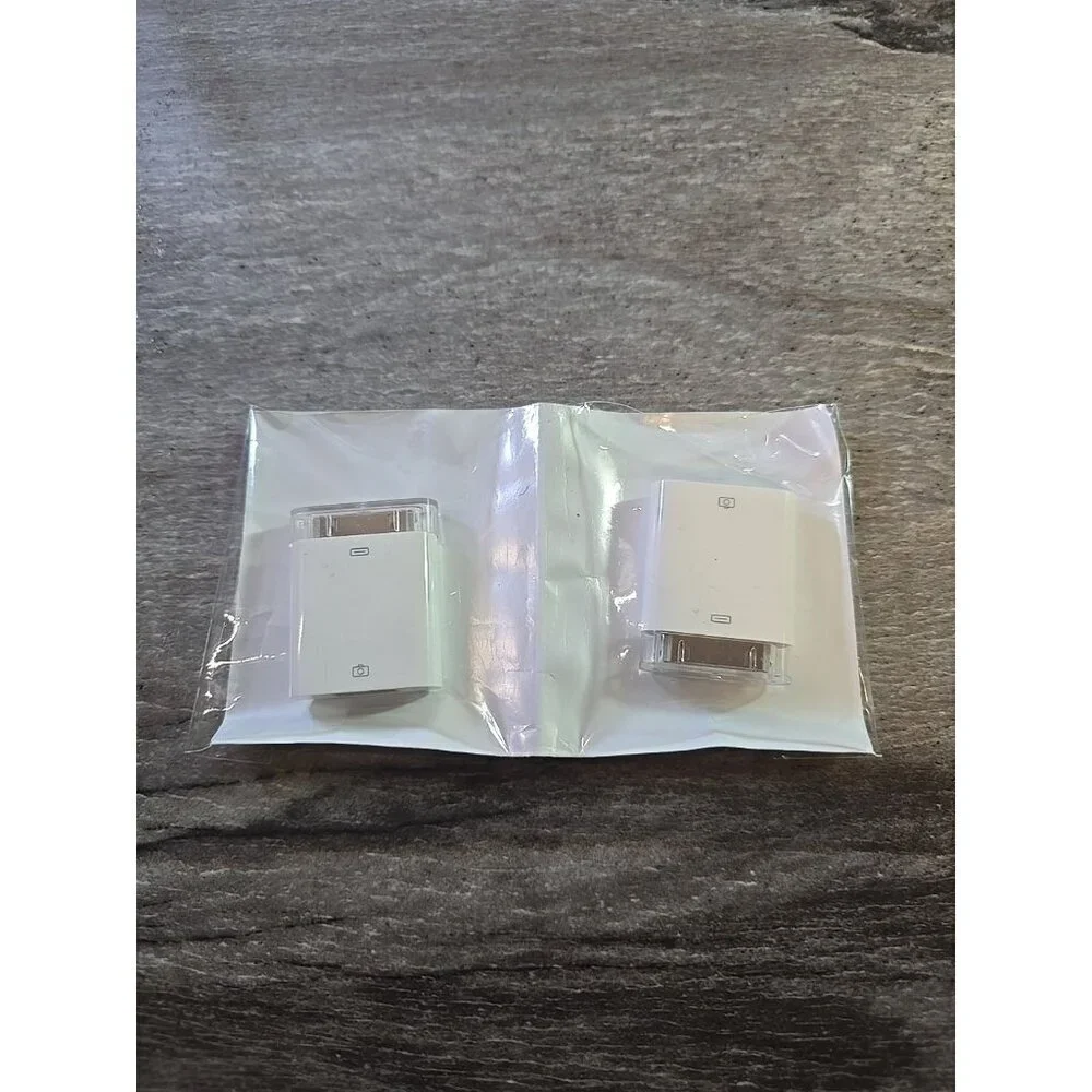 Apple iPad Camera Connection Kit MC531ZM/A – 30-Pin – 1 Set – A1362/A1358 –...